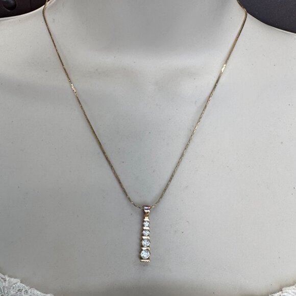 Vintage Bella Luce Pendant W/ Diamond Simulants 1 Inch Gold Plated Pendant - Picture 5 of 10